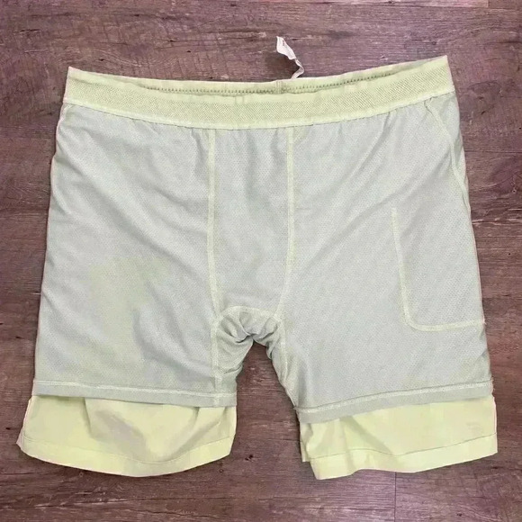 Fabletics The Fundamental Short Lined Men's XXL 7" Faded Lime Gym Hybrid Yoga - Picture 9 of 12